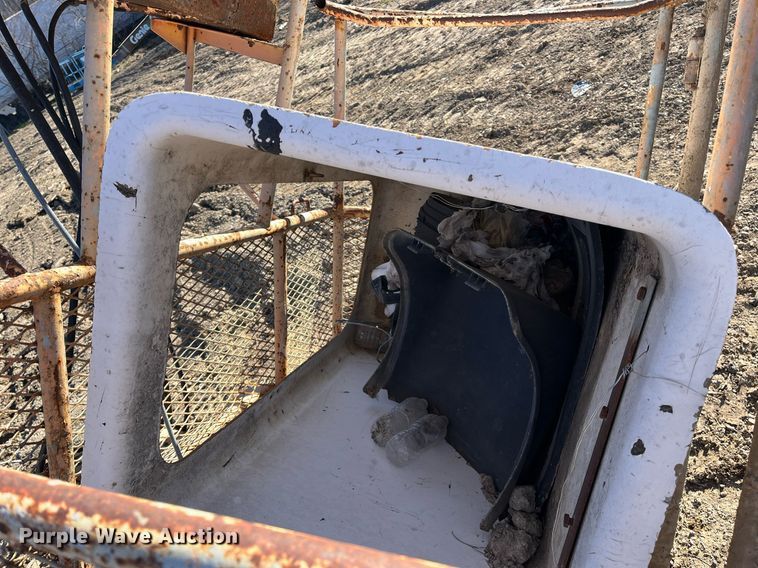 image for item JS9980 1994 JLG 40H boom lift