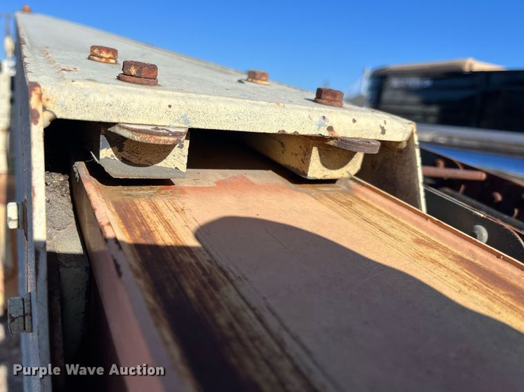 image for item JS9980 1994 JLG 40H boom lift