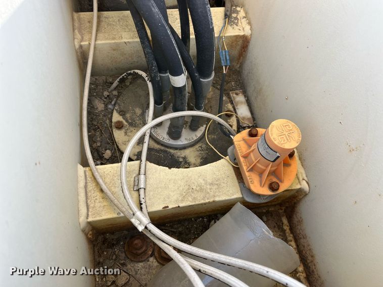 image for item JS9980 1994 JLG 40H boom lift