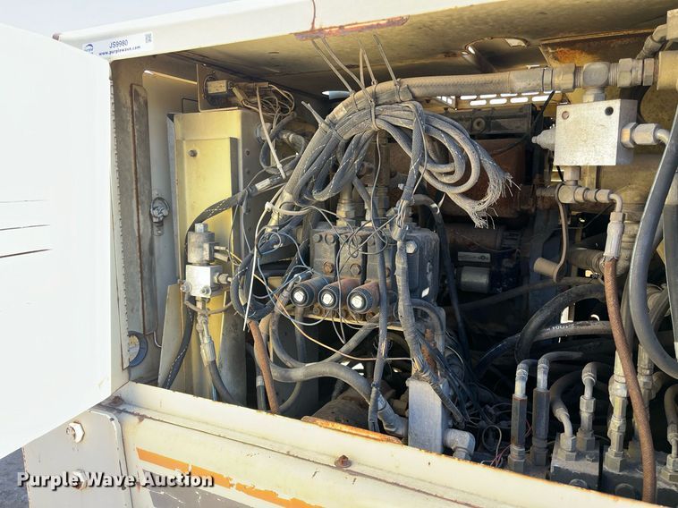 image for item JS9980 1994 JLG 40H boom lift