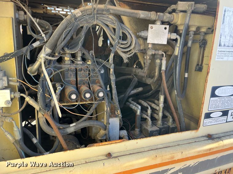 image for item JS9980 1994 JLG 40H boom lift