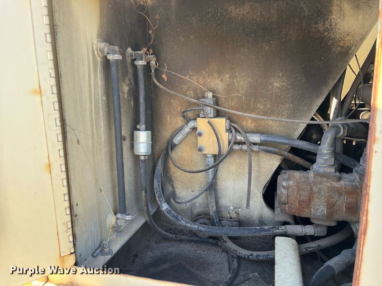 image for item JS9980 1994 JLG 40H boom lift