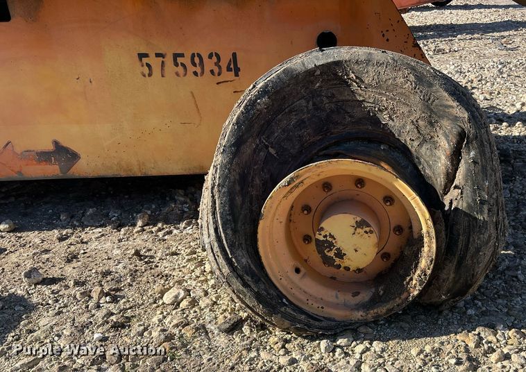 image for item JS9980 1994 JLG 40H boom lift