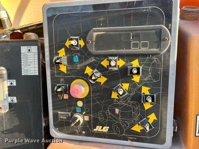 image for item JS9981 2007 JLG 600AJ boom lift