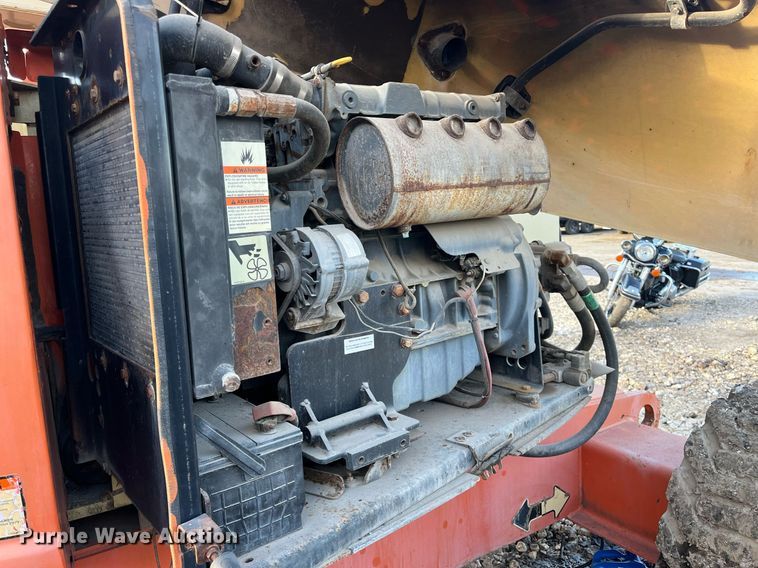 image for item JS9981 2007 JLG 600AJ boom lift