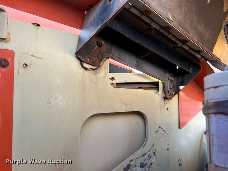 image for item JS9981 2007 JLG 600AJ boom lift