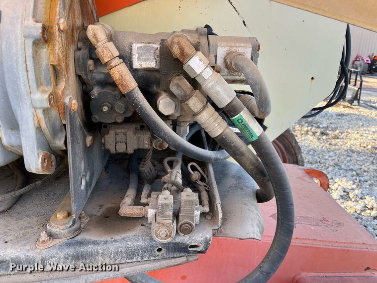 image for item JS9981 2007 JLG 600AJ boom lift