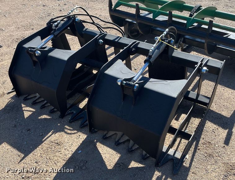 image for item JS9984 Skid steer grapple bucket