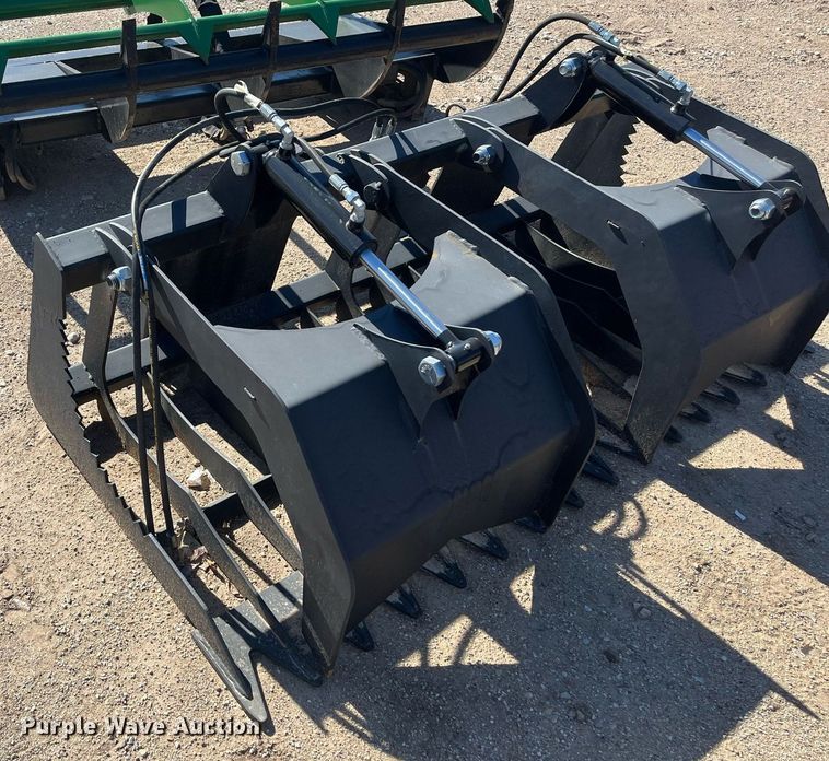 image for item JS9984 Skid steer grapple bucket