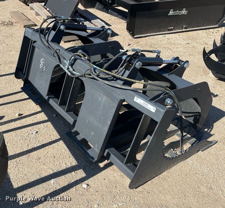 image for item JS9984 Skid steer grapple bucket