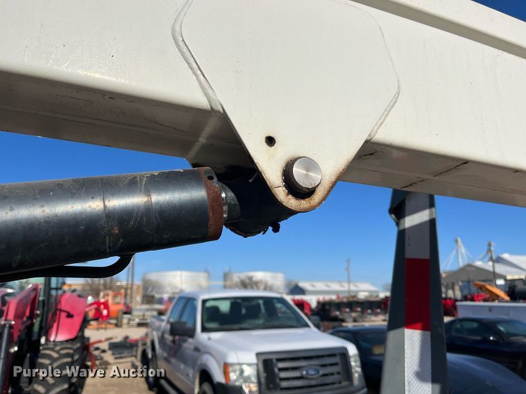 image for item JS9990 2017 Snorkel TL37J boom lift