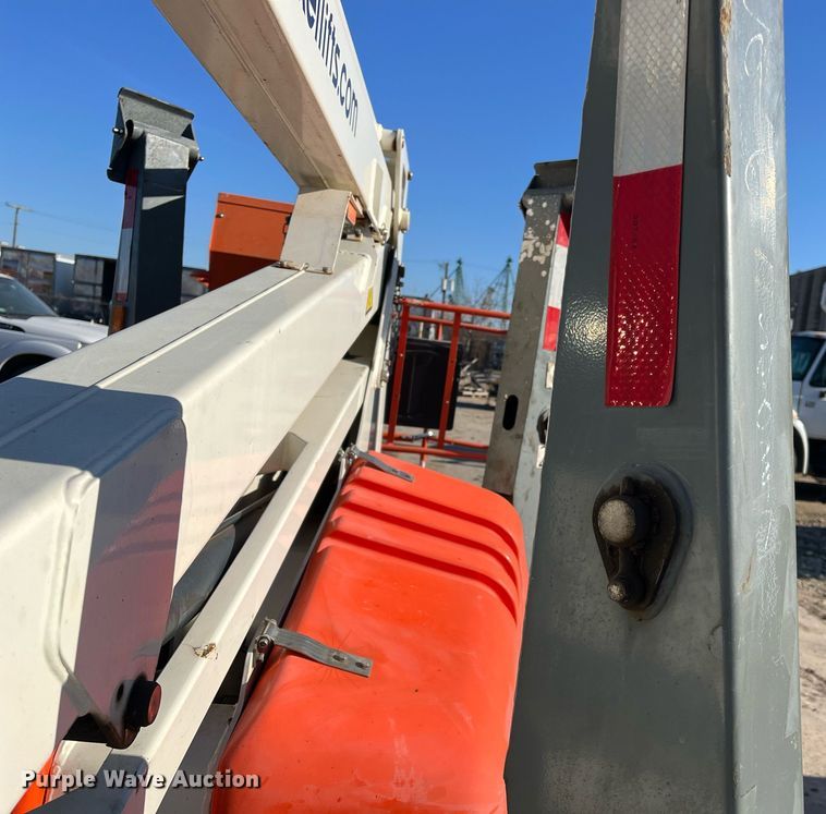 image for item JS9990 2017 Snorkel TL37J boom lift