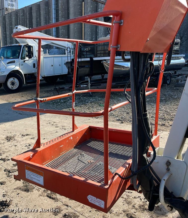 image for item JS9990 2017 Snorkel TL37J boom lift