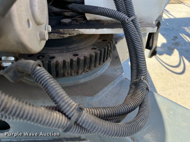 image for item JS9990 2017 Snorkel TL37J boom lift