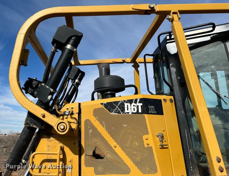 image for item JT9015 2013 Caterpillar D6T XL dozer