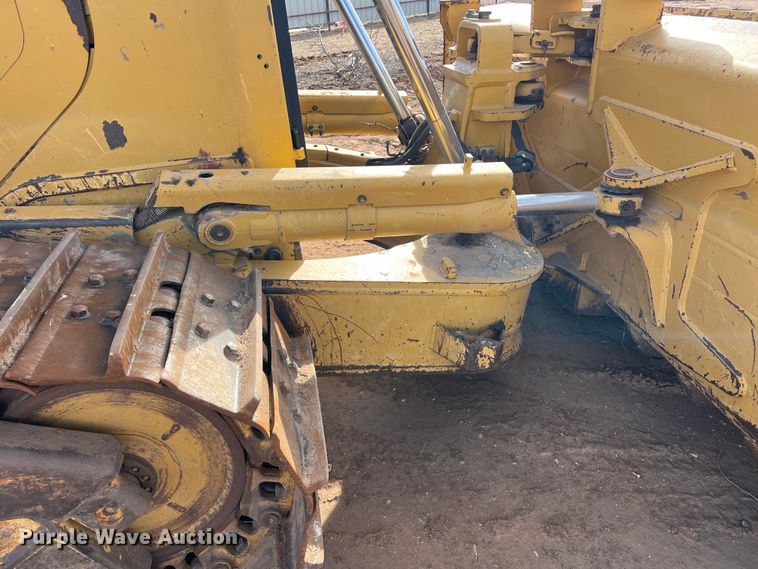 image for item JT9015 2013 Caterpillar D6T XL dozer