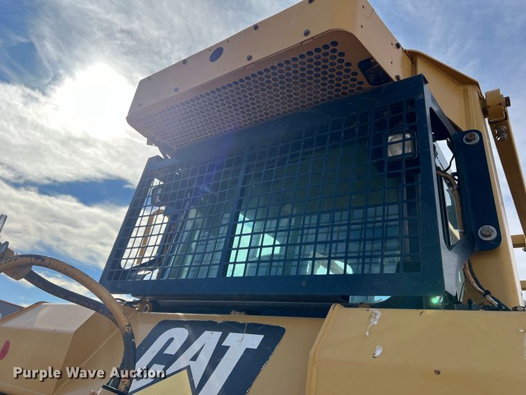 image for item JT9015 2013 Caterpillar D6T XL dozer