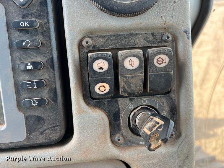 image for item JT9015 2013 Caterpillar D6T XL dozer