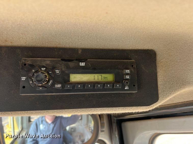 image for item JT9015 2013 Caterpillar D6T XL dozer