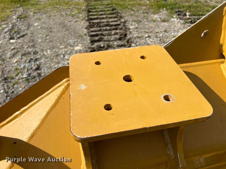 image for item JT9016 2020 Caterpillar  D4 dozer