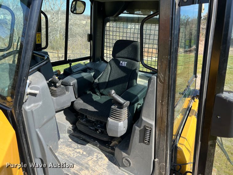 image for item JT9016 2020 Caterpillar  D4 dozer