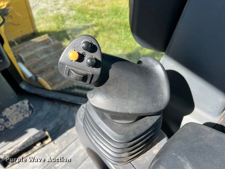 image for item JT9016 2020 Caterpillar  D4 dozer