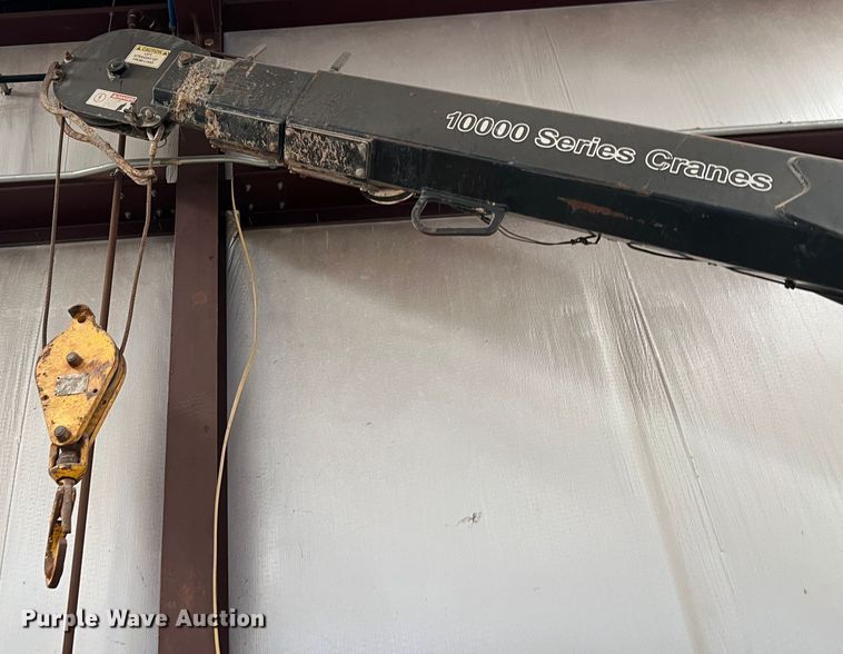 image for item JT9017 Maintainer 10000 series  crane