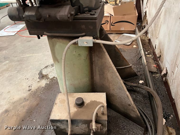 image for item JT9017 Maintainer 10000 series  crane