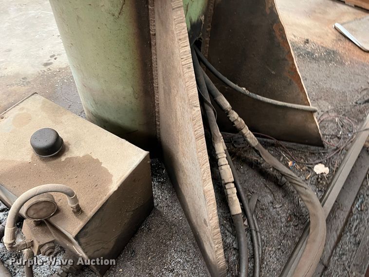 image for item JT9017 Maintainer 10000 series  crane