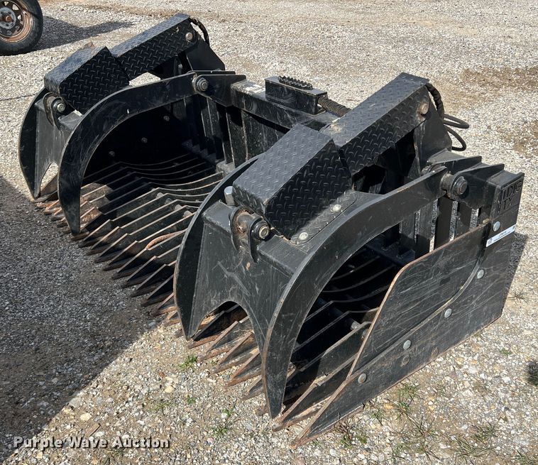 image for item JT9018 Skid steer grapple bucket