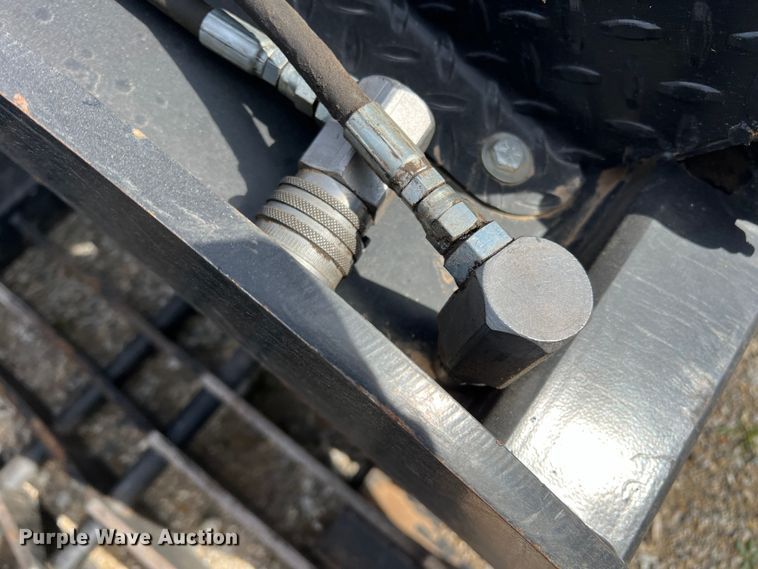 image for item JT9018 Skid steer grapple bucket