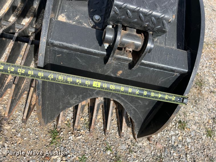 image for item JT9018 Skid steer grapple bucket