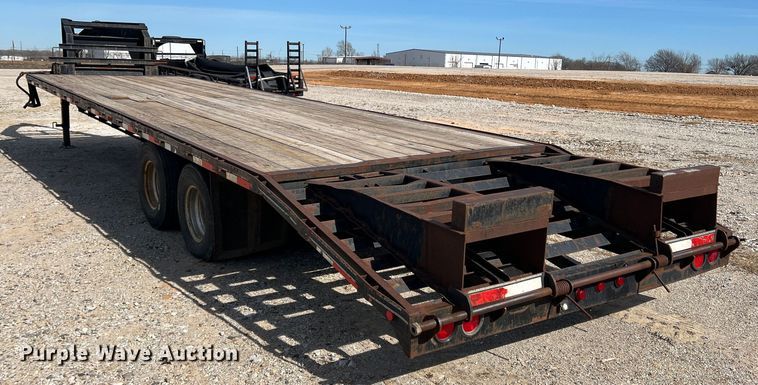 image for item JT9023 2009 Legend  equipment trailer