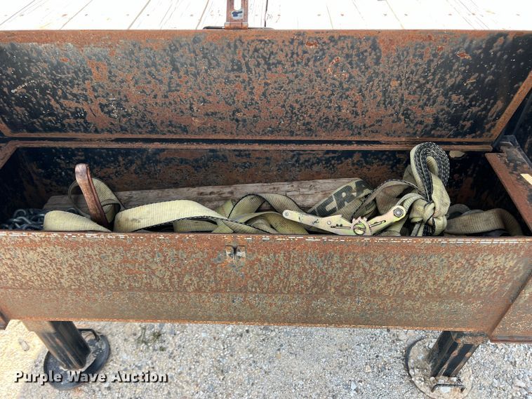 image for item JT9023 2009 Legend  equipment trailer