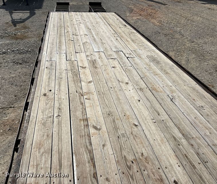 image for item JT9023 2009 Legend  equipment trailer