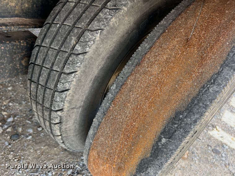 image for item JT9023 2009 Legend  equipment trailer