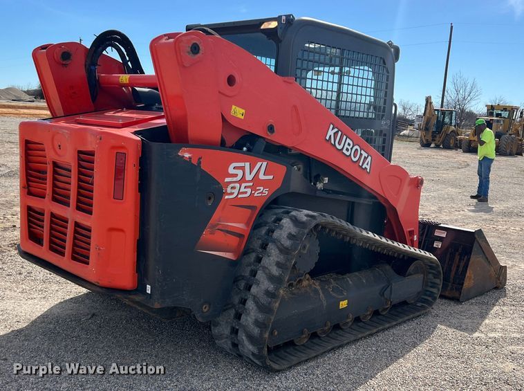 image for item JT9024 2021 Kubota  SVL95-2s tracked skid steer loader