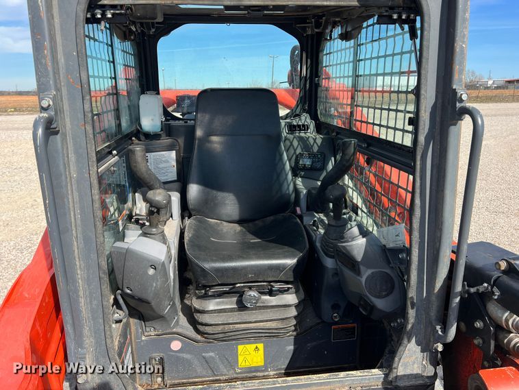 image for item JT9024 2021 Kubota  SVL95-2s tracked skid steer loader