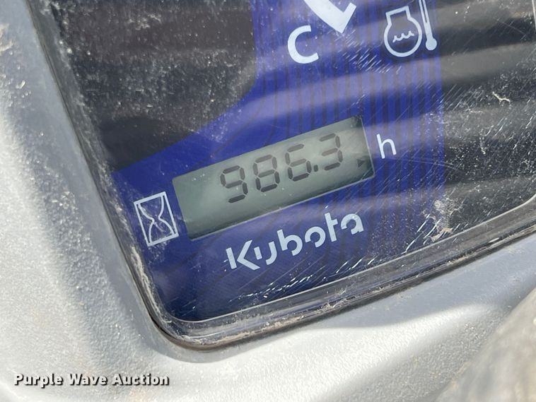 image for item JT9024 2021 Kubota  SVL95-2s tracked skid steer loader