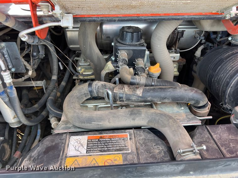 image for item JT9024 2021 Kubota  SVL95-2s tracked skid steer loader