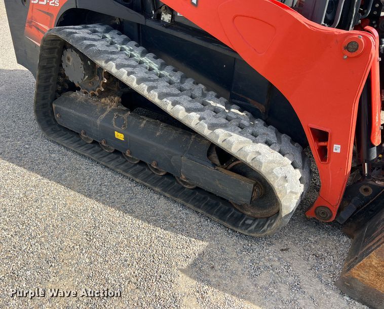 image for item JT9024 2021 Kubota  SVL95-2s tracked skid steer loader