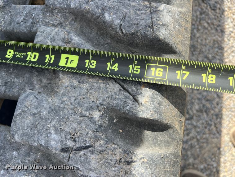 image for item JT9024 2021 Kubota  SVL95-2s tracked skid steer loader