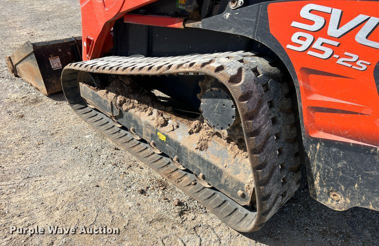 image for item JT9027 2021 Kubota SVL 95-2s tracked skid steer loader