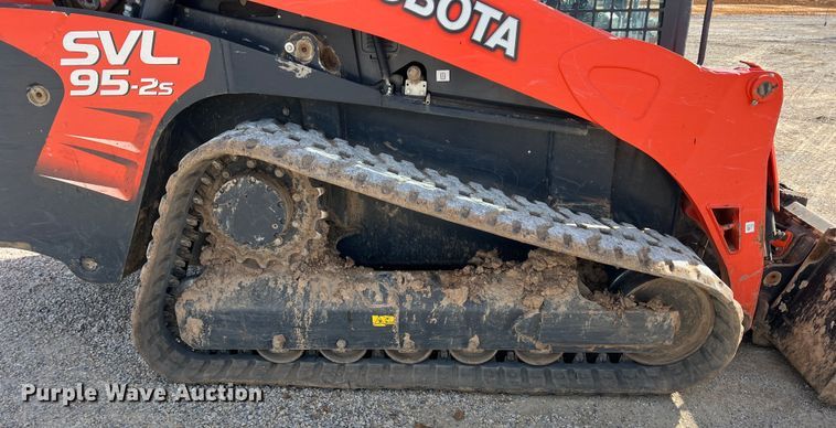 image for item JT9027 2021 Kubota SVL 95-2s tracked skid steer loader