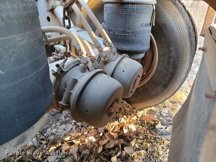 image for item KT9918 2012 Centerline Tank & Trailer MFG.  bottom dump trailer