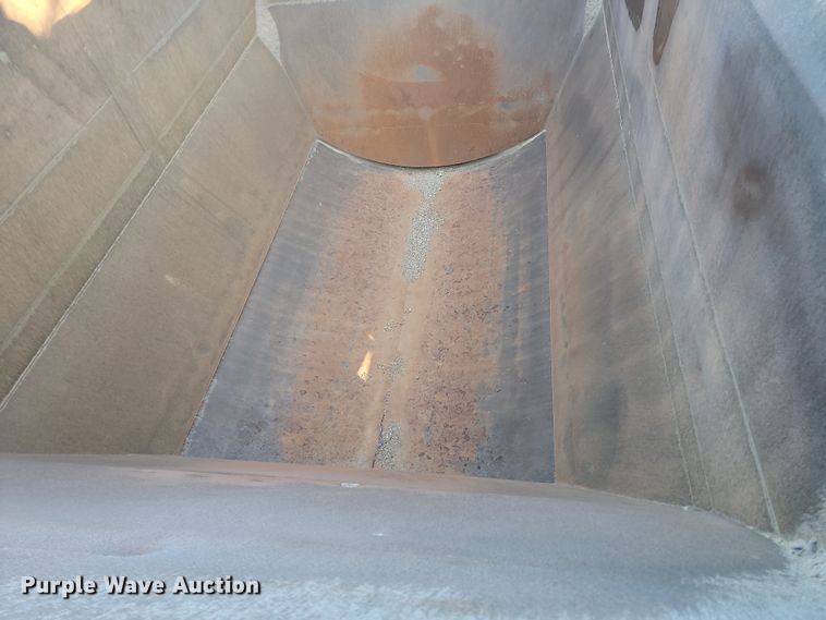 image for item KT9918 2012 Centerline Tank & Trailer MFG.  bottom dump trailer