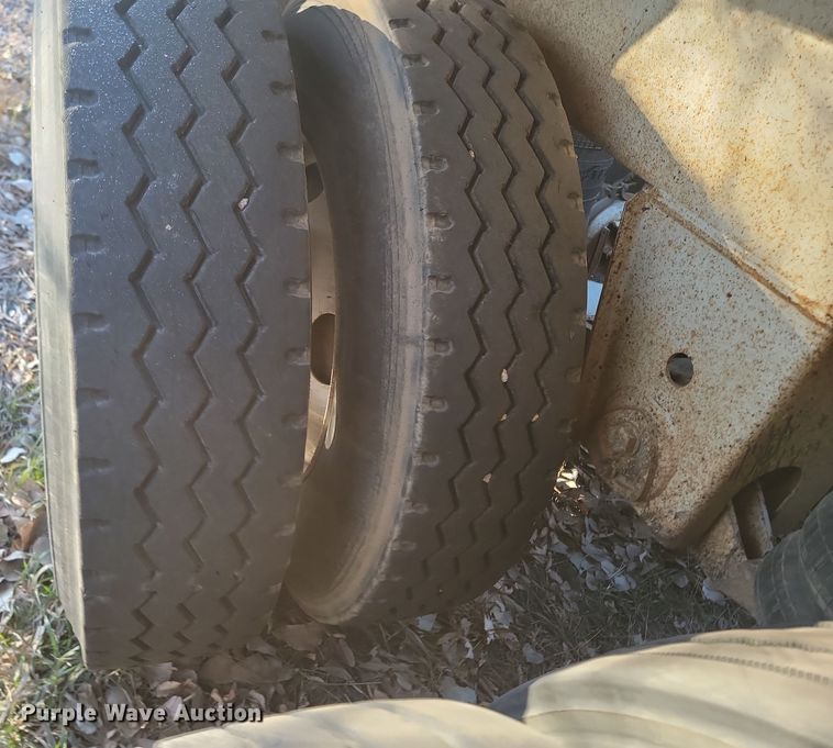 image for item KT9918 2012 Centerline Tank & Trailer MFG.  bottom dump trailer