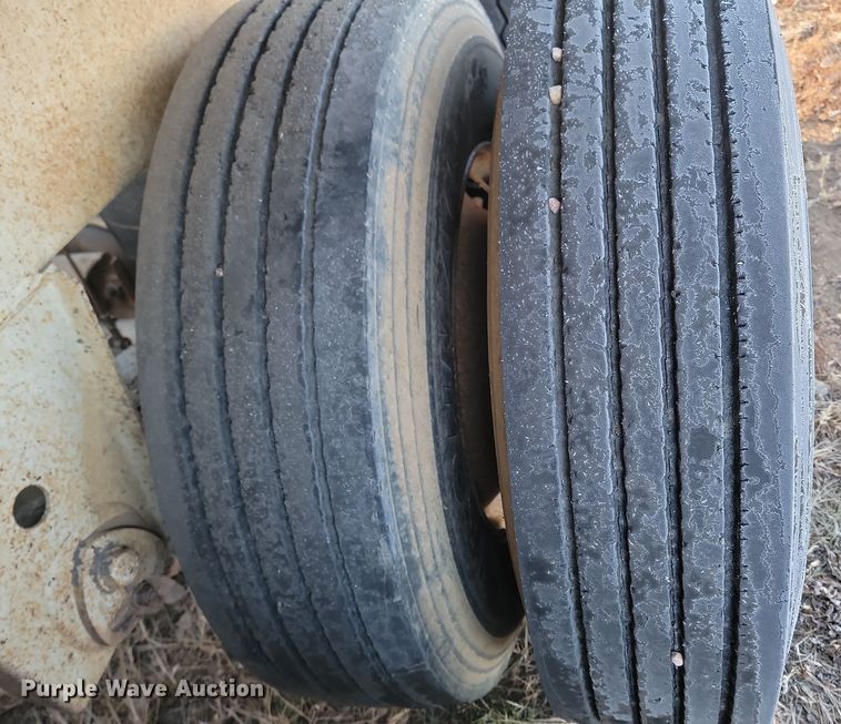 image for item KT9918 2012 Centerline Tank & Trailer MFG.  bottom dump trailer