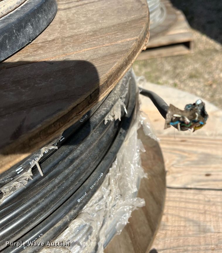 image for item KV9830 (4) pallets of wire