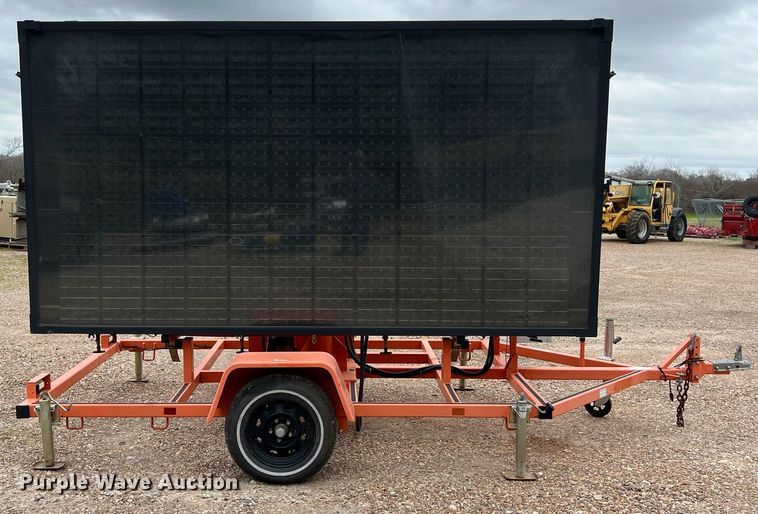 image for item KV9841 2011 Wanco WTMMB message board trailer